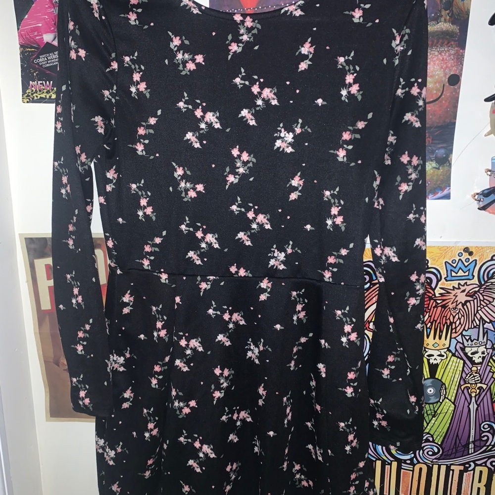 Long sleeve floral flowy dress
